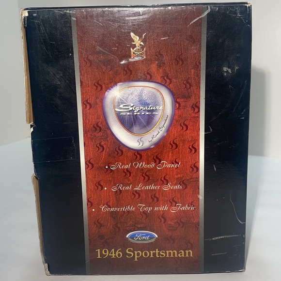 1946 Ford Sportsman Light Blue Signature Series 1:18 scale Mint In Box! - Picture 9 of 11